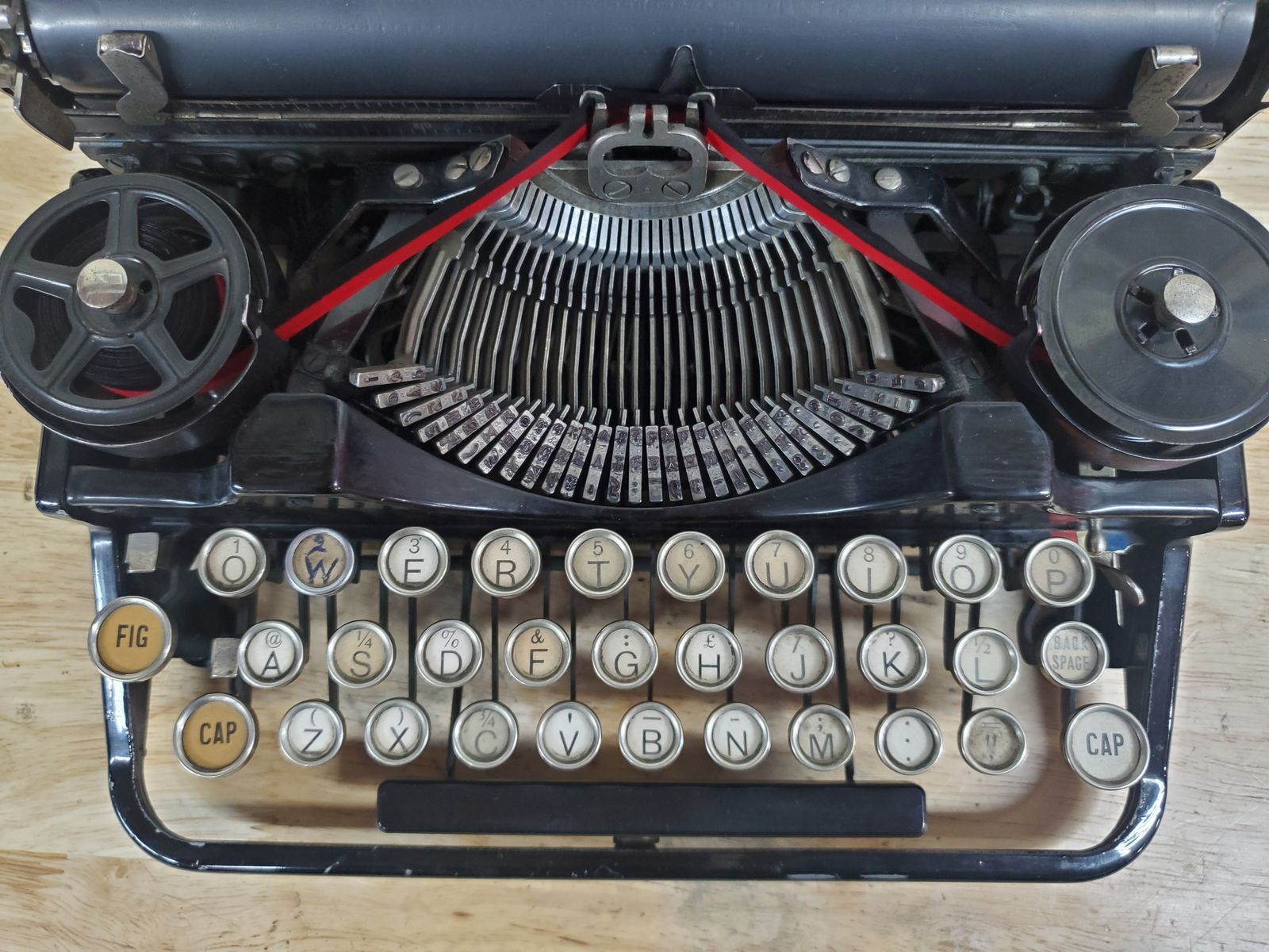 Photo from the Underwood Standard Portable gallery