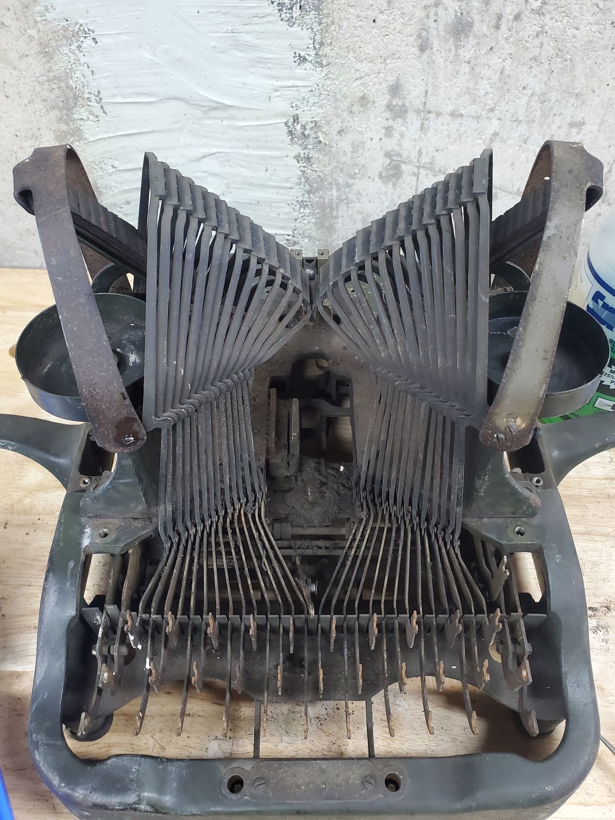 A partially disassembled Oliver Number 9.