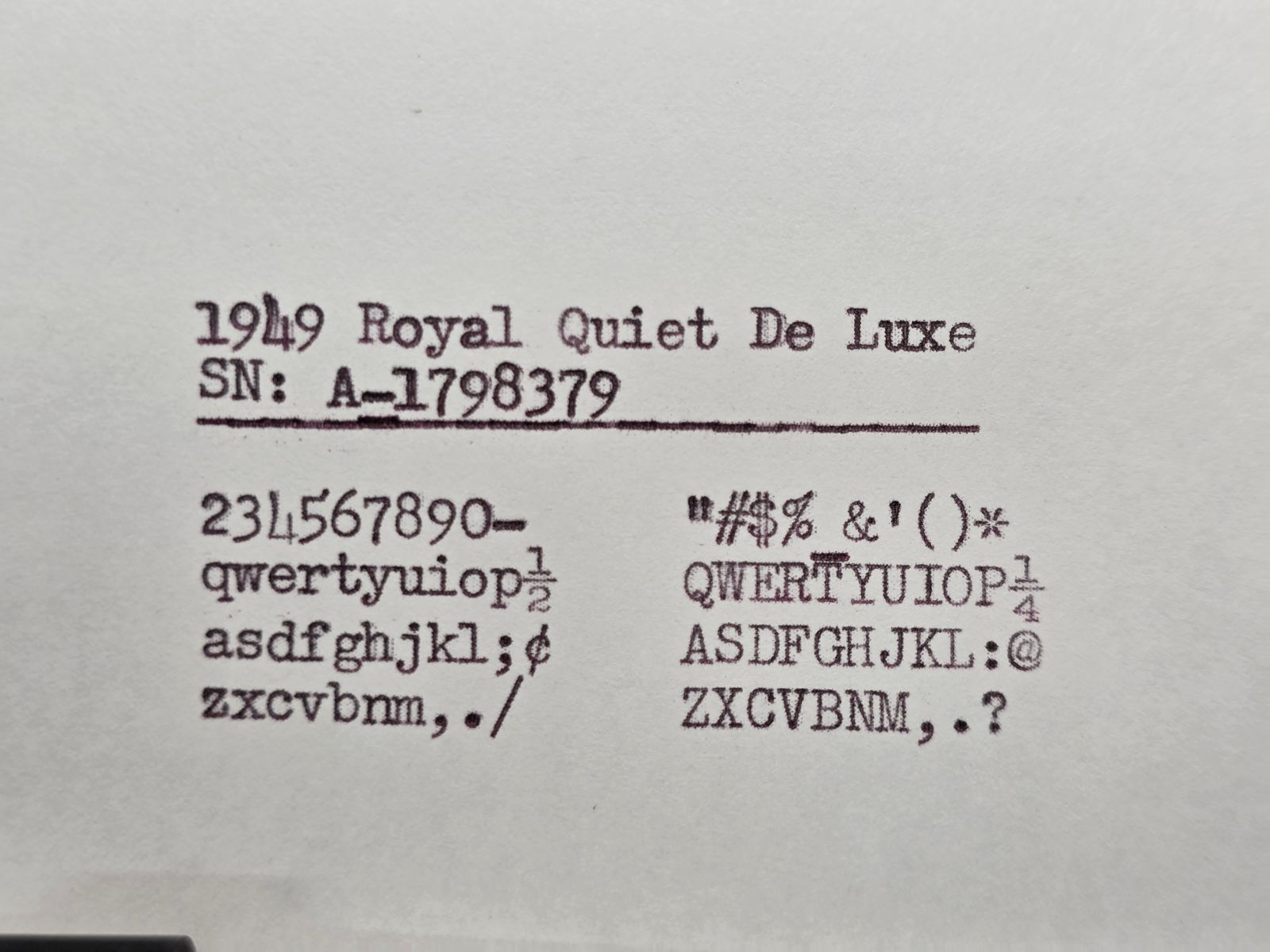 Royal Quiet De Luxe type sample