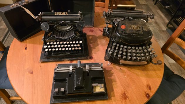 Stoewer Elite, Kanzler, and Tip-Tip typewriters