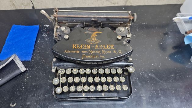 Photo from the Adler Klein Adler No. 1 gallery